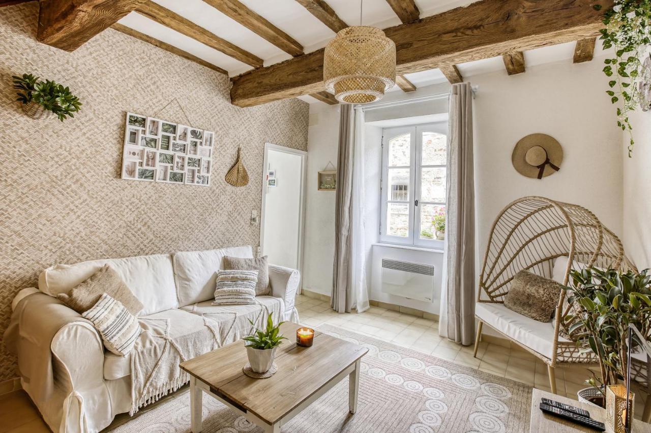 Gite L'Escale - Maison De Charme Chambellay Bagian luar foto